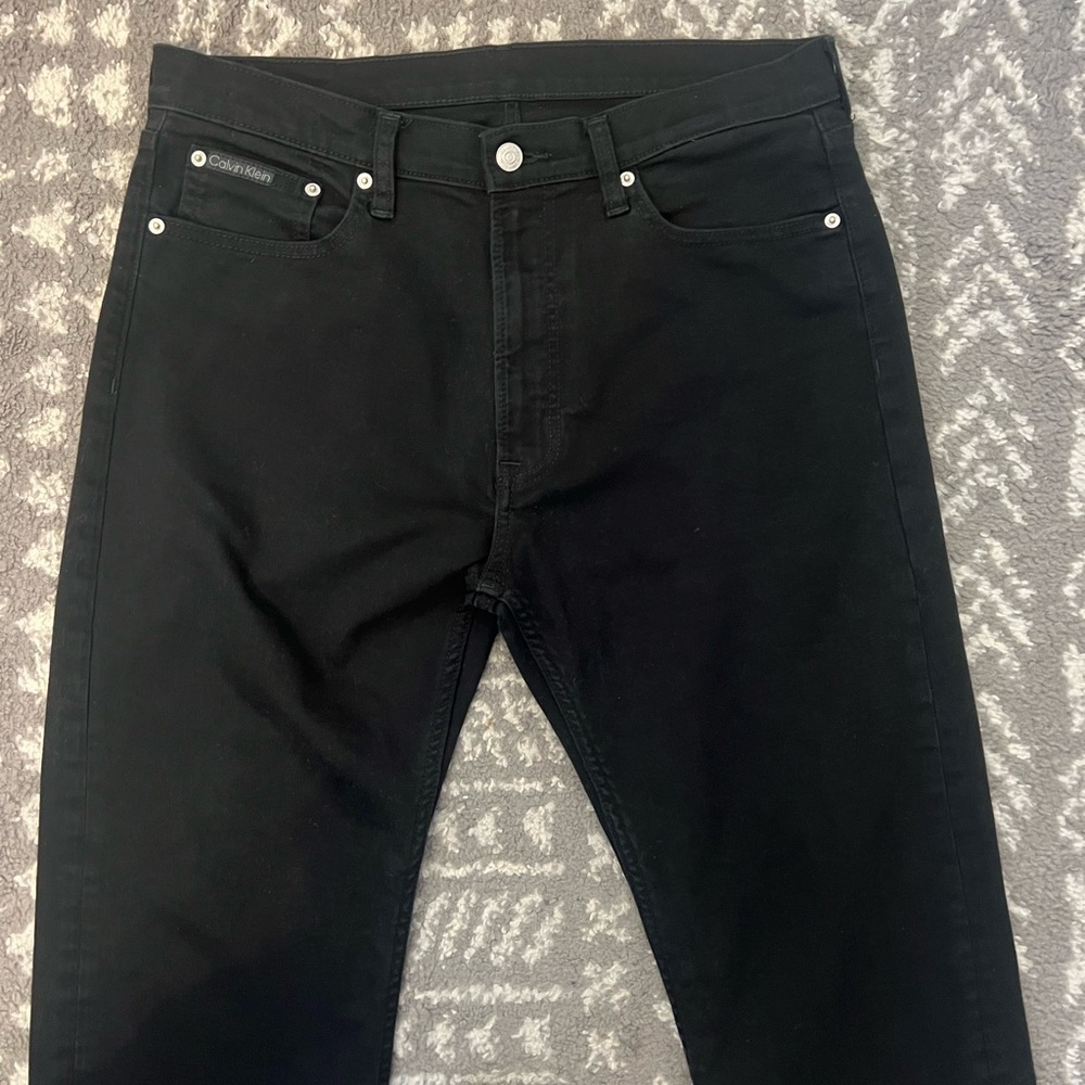 Calvin Klein Men's Dark Jeans size 32x30 (W136) - Picture 2 of 7